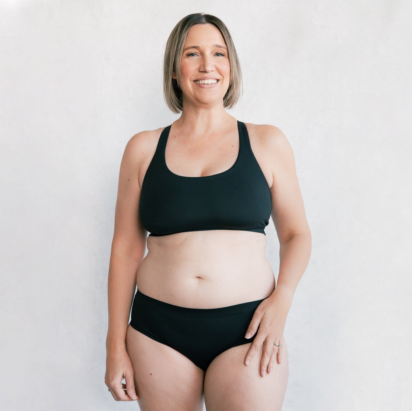 Saalt Wear Leakproof Seamless Brief - Heavy Absorbency