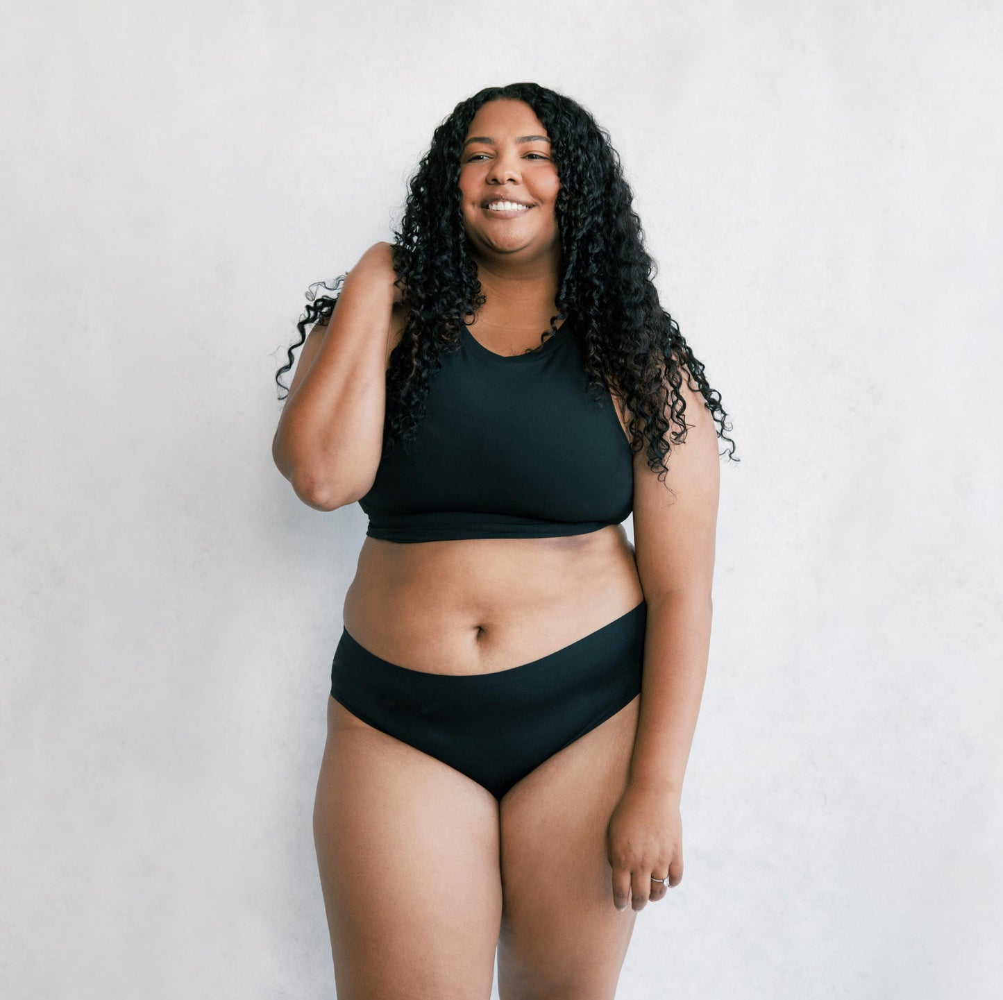 Saalt Wear Leakproof Seamless Brief - Regular Absorbency