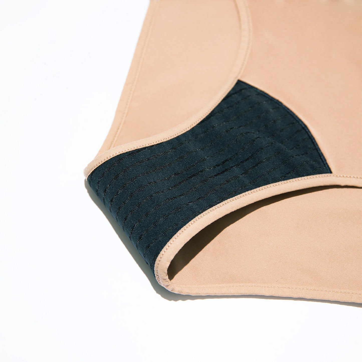 Saalt Wear Leakproof Mesh Hipster - Regular Absorbency